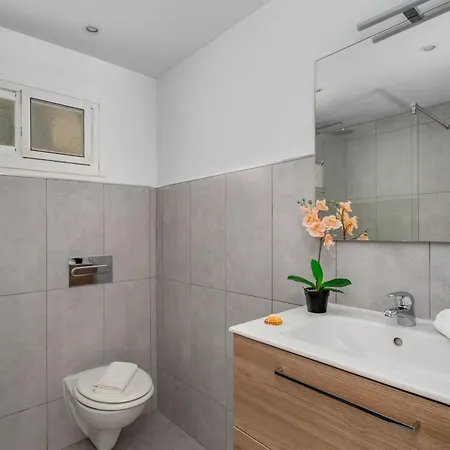 Eden Hills By Interhome Apartment