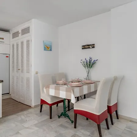 Eden Hills By Interhome